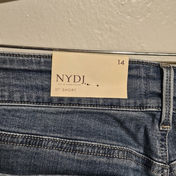 NYDJ Breilla Roll Cuff Shorts - Picture 7 of 11